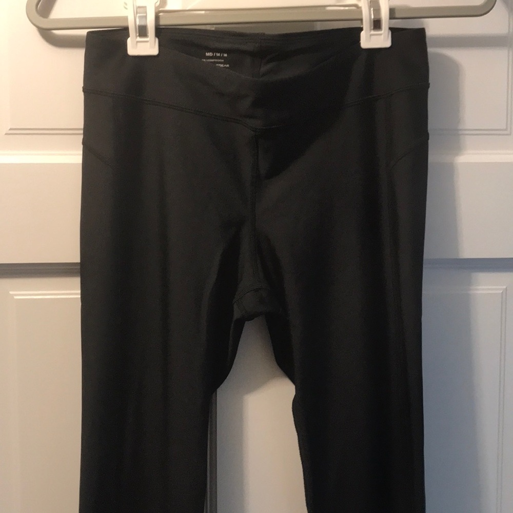 Under Armor heat gear compression leggings